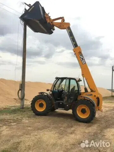 JCB 541-70
