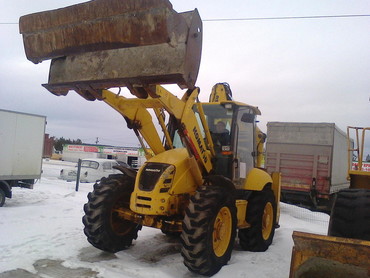 KOMATSU WB93S-5EO