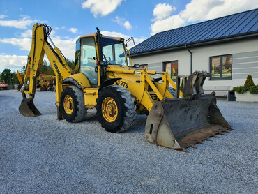 KOMATSU