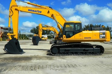 Komatsu PC 300 