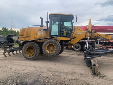   XCMG GR215A