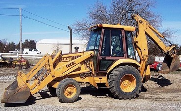 CASE 580