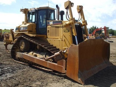 Caterpillar D6T
