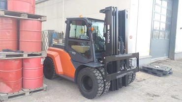 TOYOTA  62-8FDF30