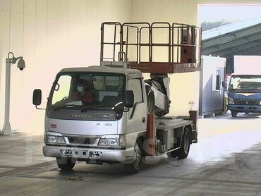 Isuzu Elf