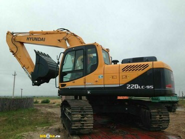 Hyundai 220