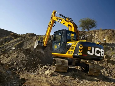 Гусеничный экскаватор JCB JS130LC