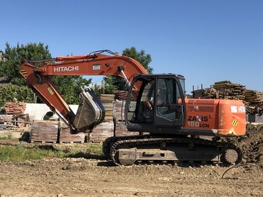 Hitachi ZX 180