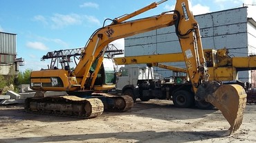 JCB-220LCA
