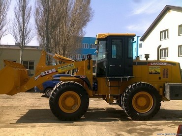 LW300F