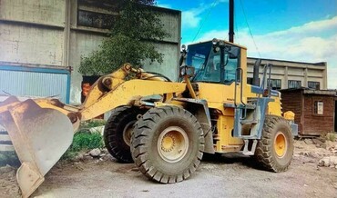 Komatsu WA380-3