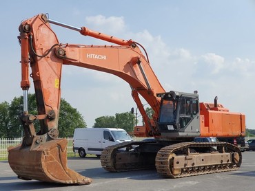 HITACHI