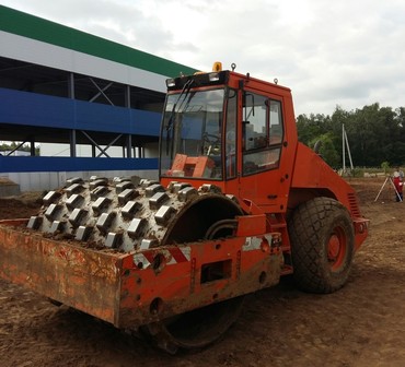 BOMAG BW-216 D3