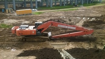 HITACHI ZX330 Long Reach