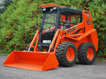 Locust L903