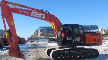 HITACHI ZX200-5G(С)