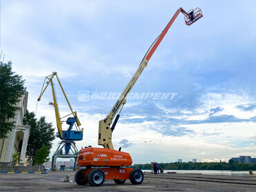 JLG