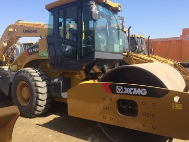 XCMG  XS183J