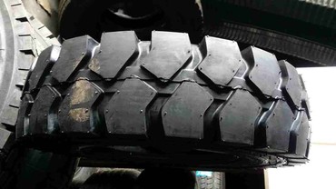Шины для погрузчиков вилочных