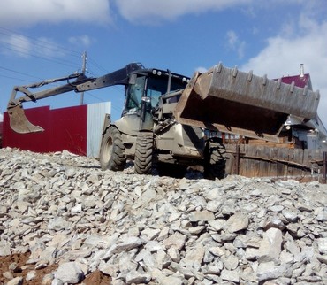 Hidromek 102b, JCB 3cx