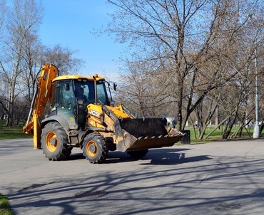 JCB 4CX