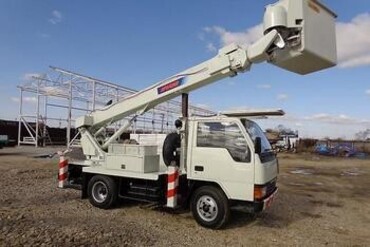 Isuzu Elf Aichi SH140