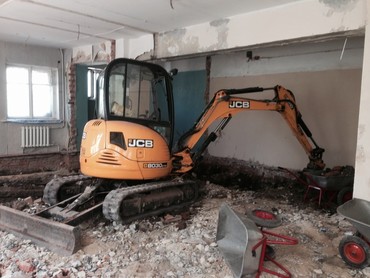 JCB