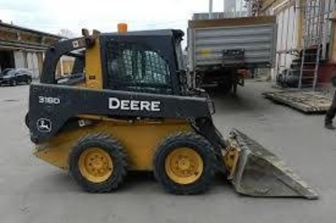John Deer 318D