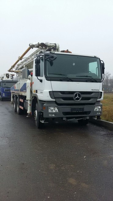 MERCEDES-BENZ