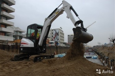 Bobcat E35