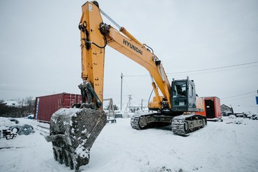 Hyundai 320
