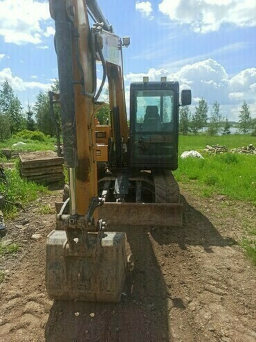 JCB 8035