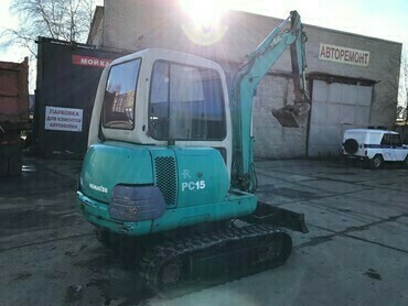 Komatsu PC 15