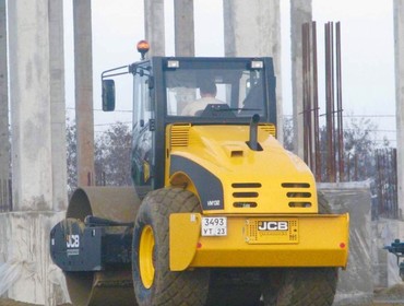 jcb