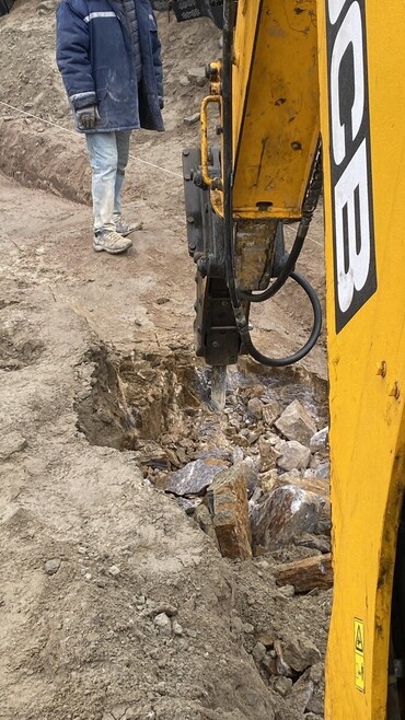 Экскаватор-погрузчик JCB 2024