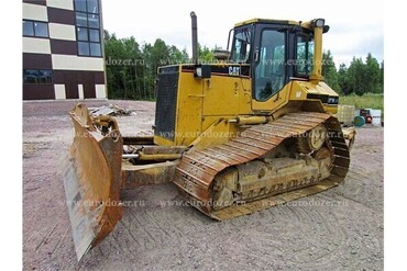 CAT D5M