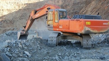 Hitachi ZX 330