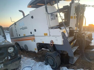 Wirtgen W100
