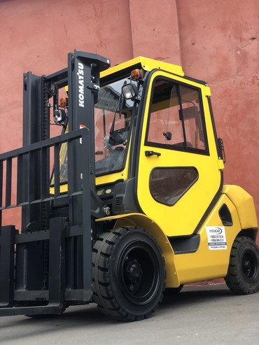 Komatsu FD30T-17