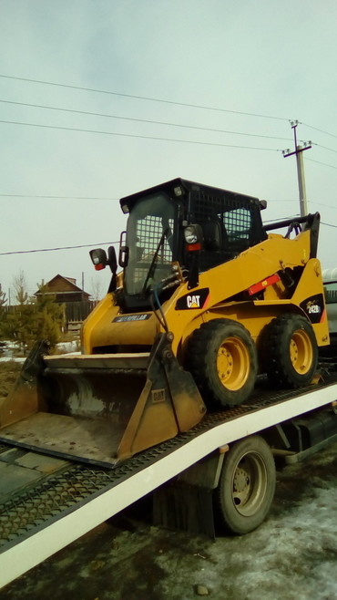 Caterpillar 242B, Mustang 2700V