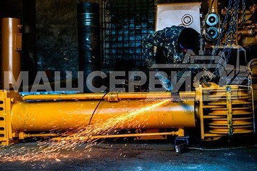 Осуществляем ремонт гусеничного крана